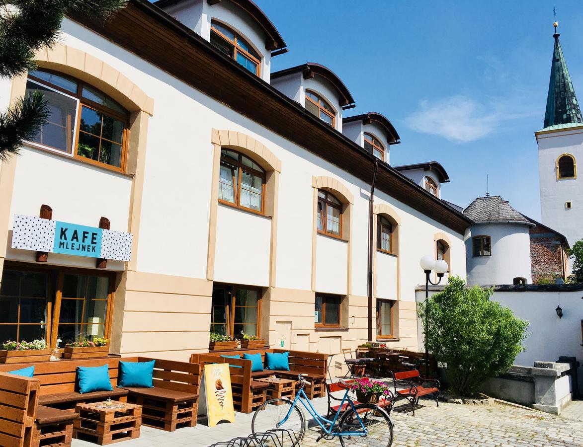 Apartmany A Ubytovani Mlynice Літовел Екстер'єр фото