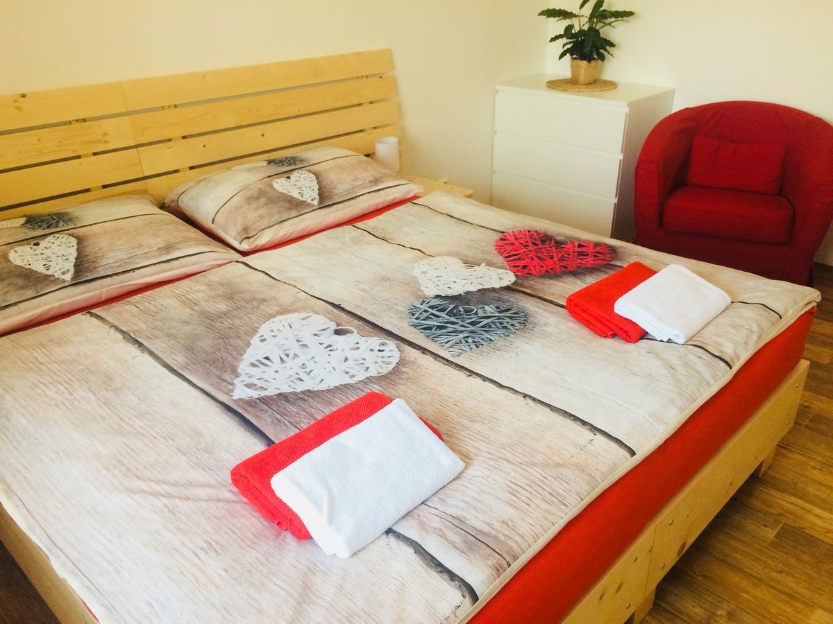 Apartmany A Ubytovani Mlynice Літовел Екстер'єр фото
