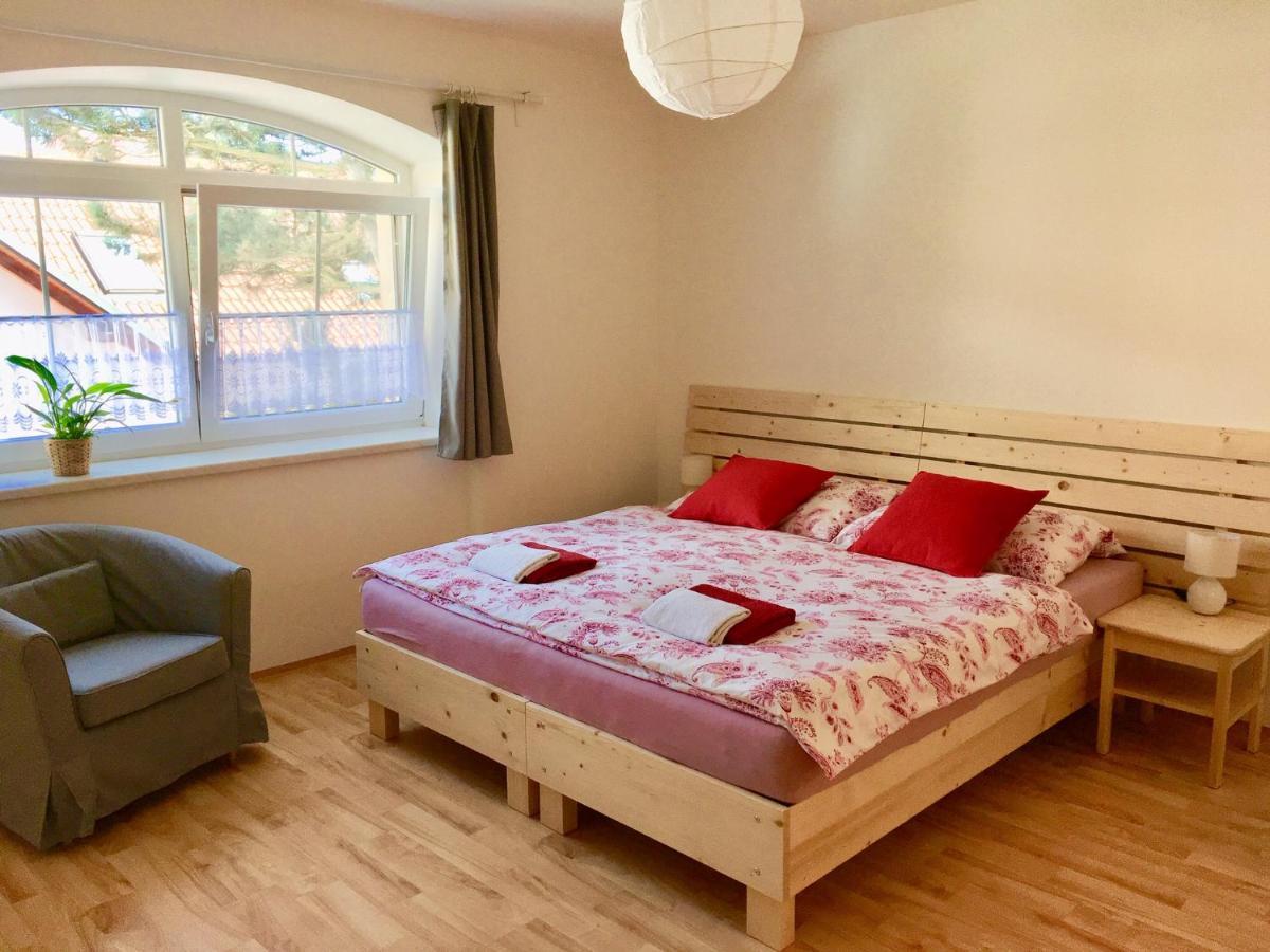 Apartmany A Ubytovani Mlynice Літовел Екстер'єр фото